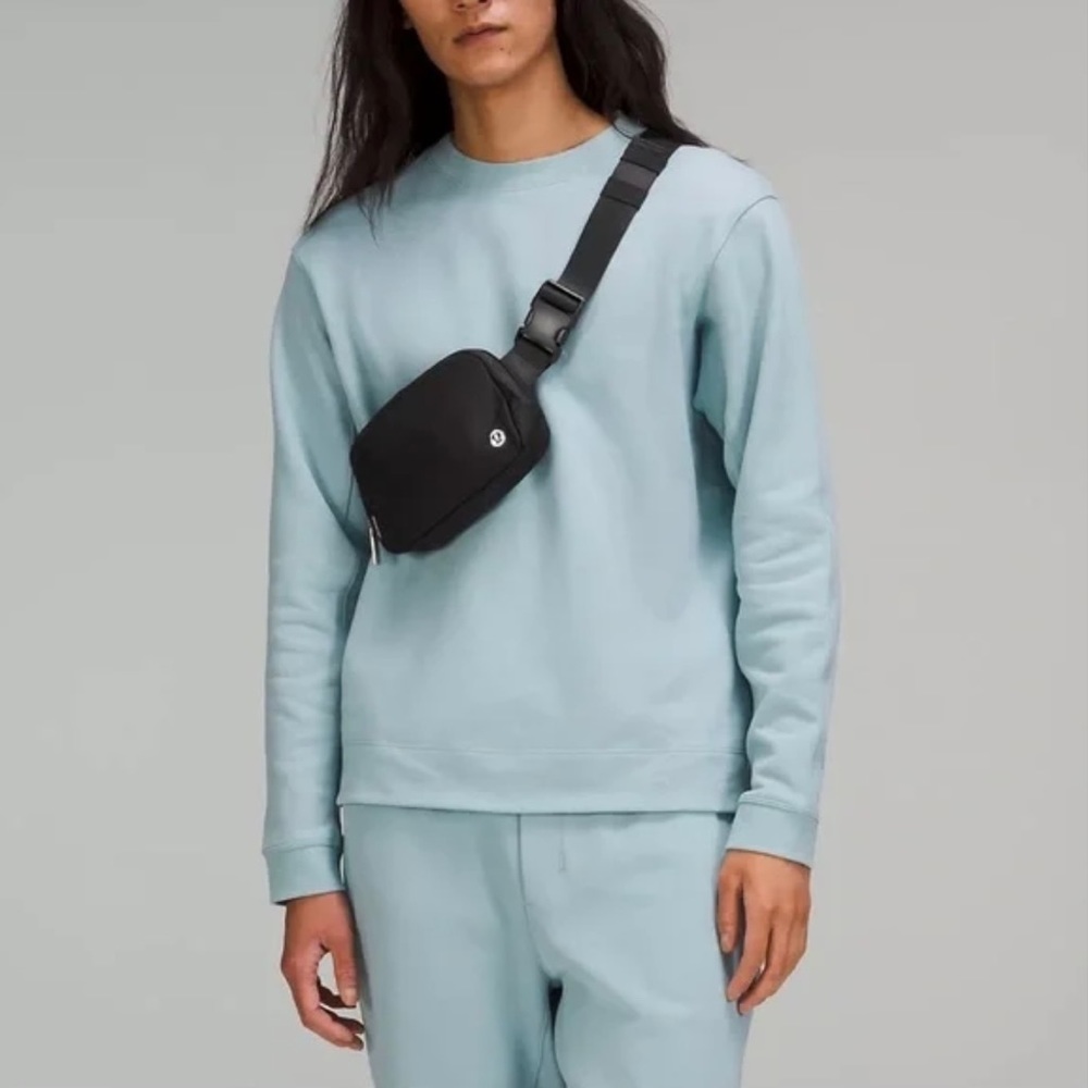 NWT Lululemon Everywhere Belt Bag